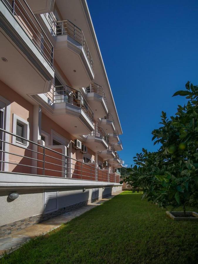 Himara Royal Hotel Extérieur photo