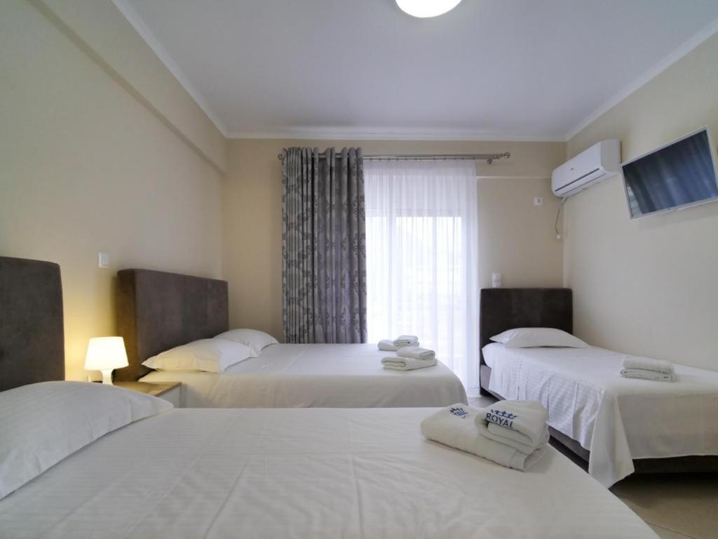 Himara Royal Hotel Extérieur photo