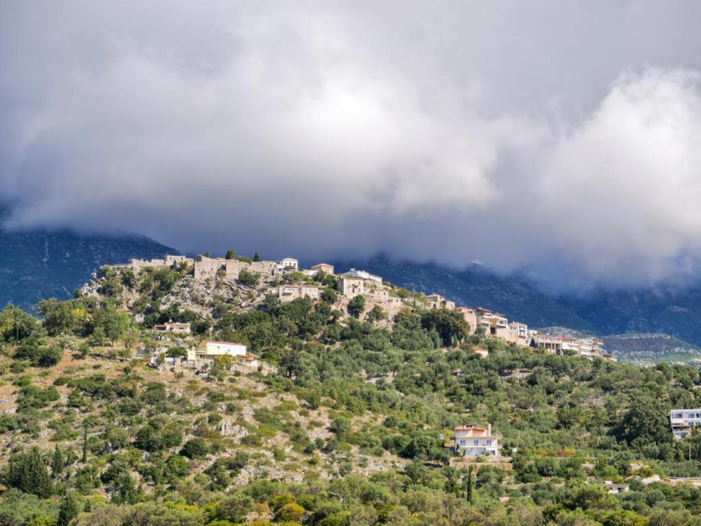 Himara Royal Hotel Extérieur photo