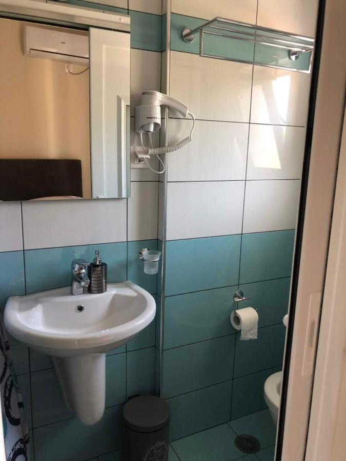 Himara Royal Hotel Extérieur photo