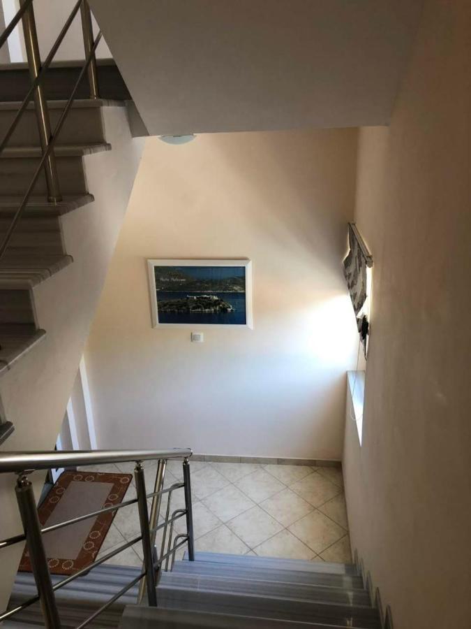 Himara Royal Hotel Extérieur photo